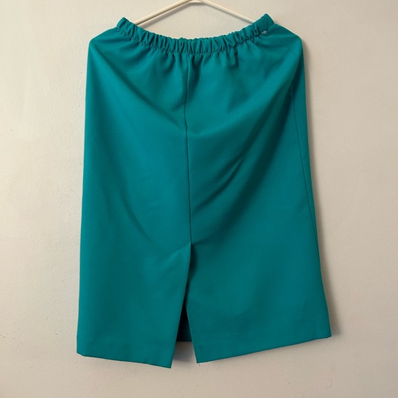 1980’s Vintage Turquoise Two-Piece Suit Set Short Sleeves - Picture 8 of 10